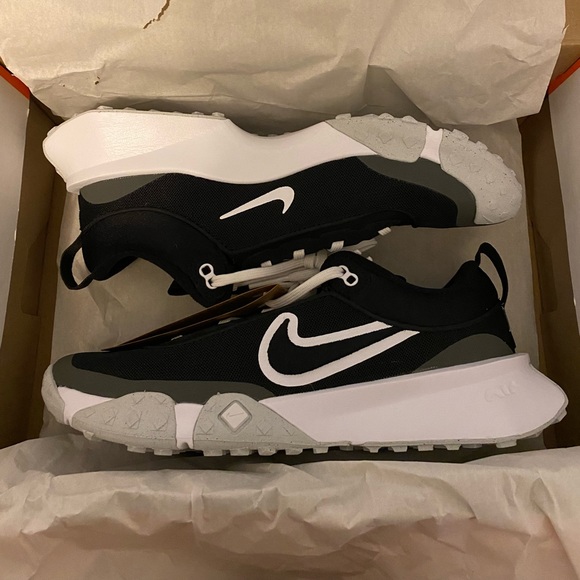 Nike Shoes - Air Diamond Varsity Turf